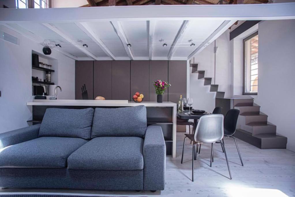 Apartment Mad Hatter